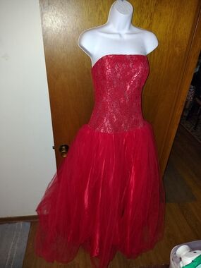 Strapless Red Lace & Tulle Girls' Formal Dress